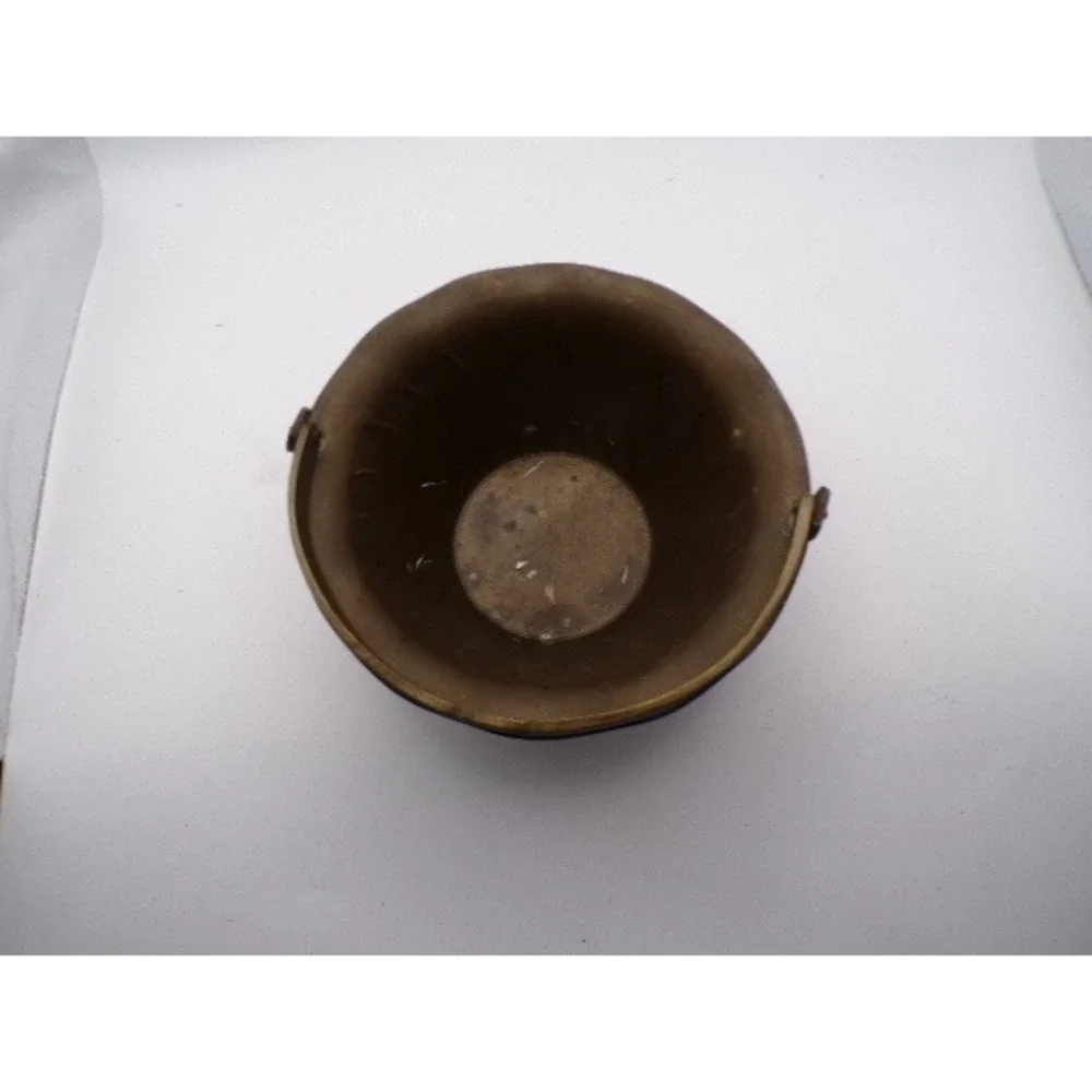 Vintage Brass Decorative Basket Small Flower Petal Rim Handle Accent Piece‎